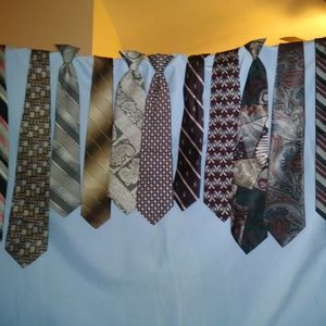 Lot of 11 Vintage Men's Ties